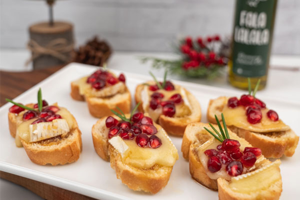 Rosemary-Infused Brie Cheese Crostini